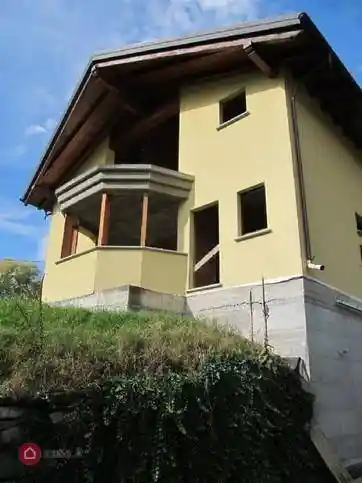 Villa in vendita a Chiuro