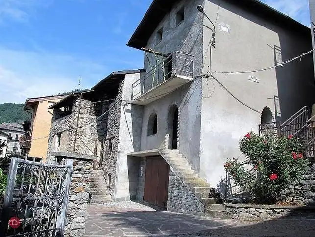 Villa in vendita a Postalesio