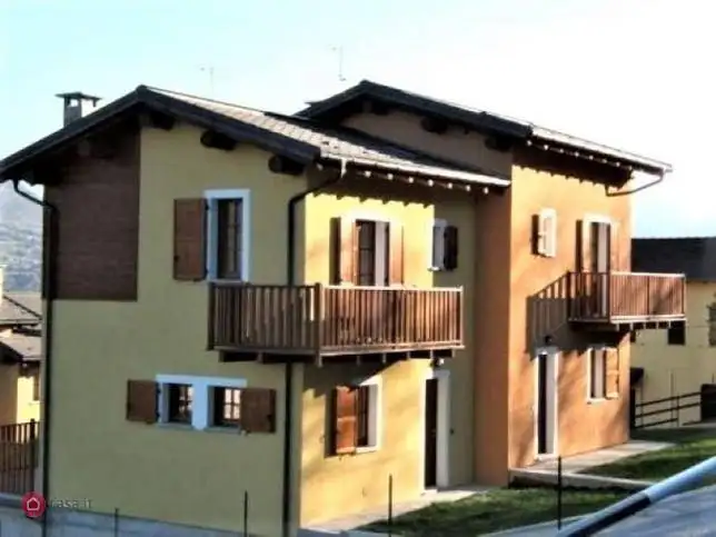 Villa in vendita a Castello dell'Acqua