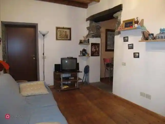 Quadrilocale via centro, Castello dell'Acqua - foto 2