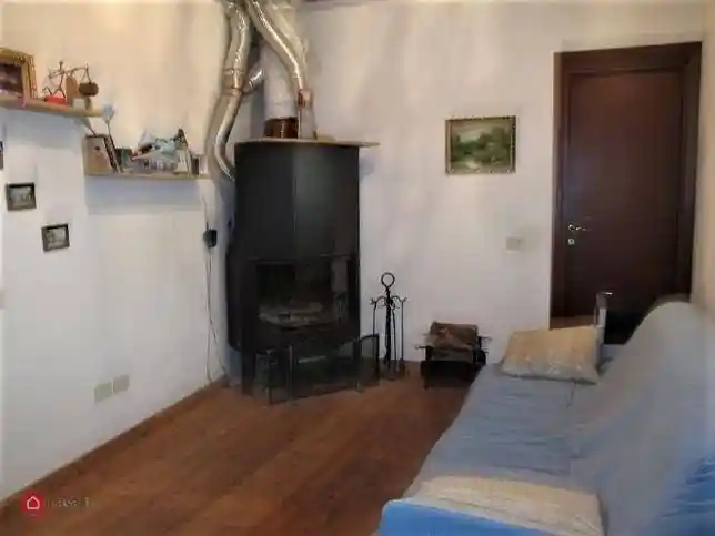 Quadrilocale via centro, Castello dell'Acqua - foto 3