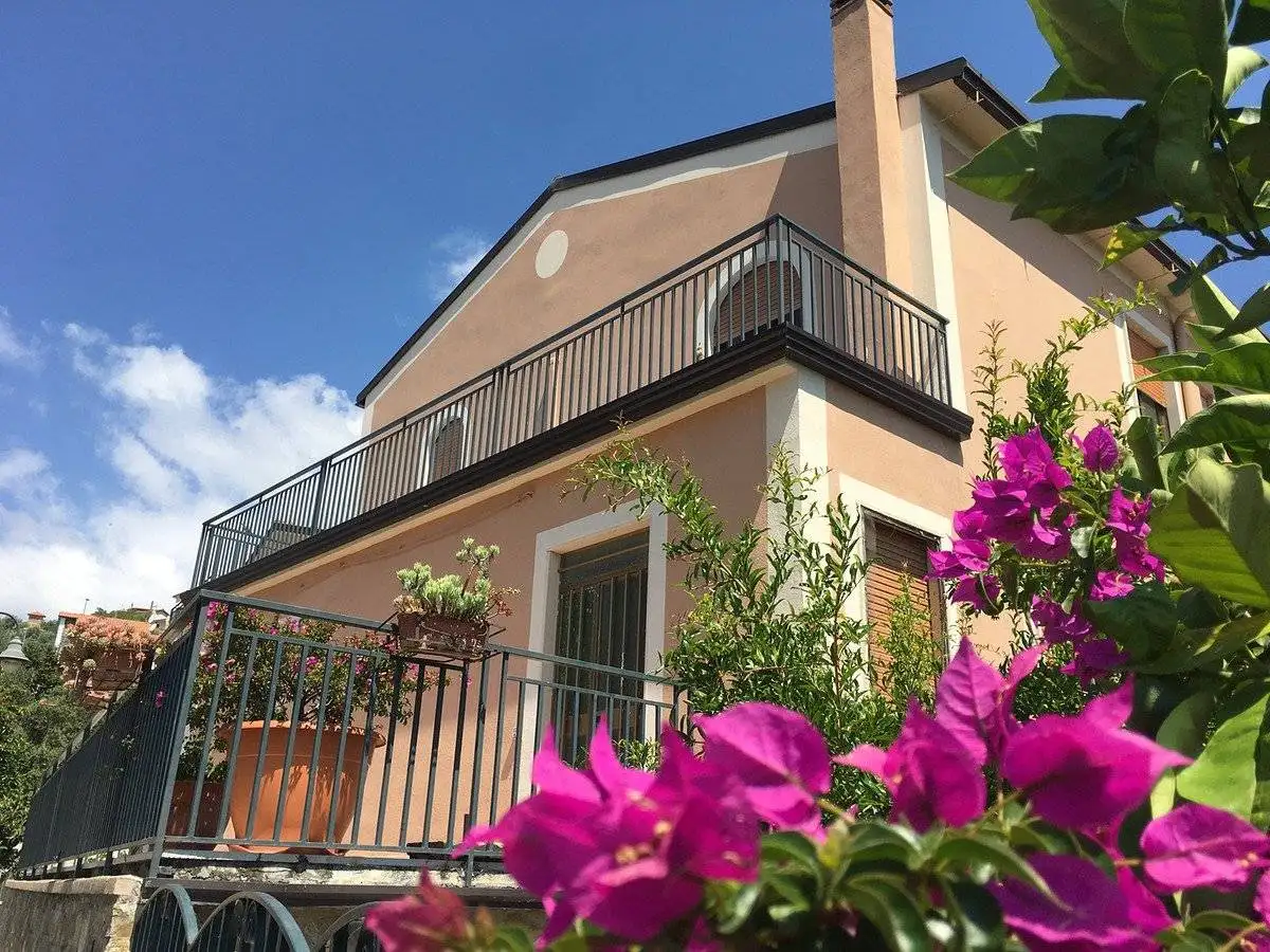 Casa indipendente in vendita a Casal Velino