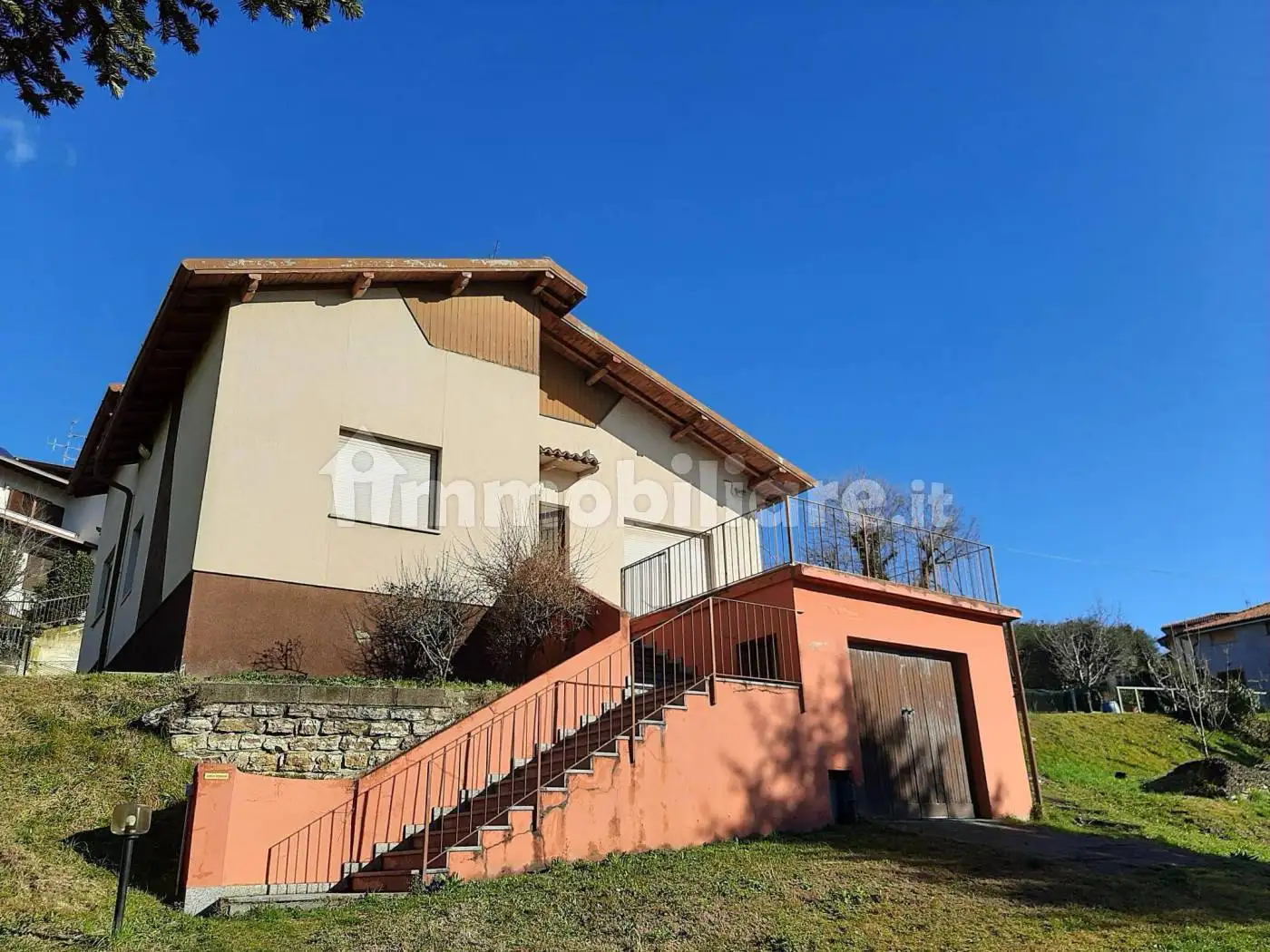 Villa in vendita a Civate