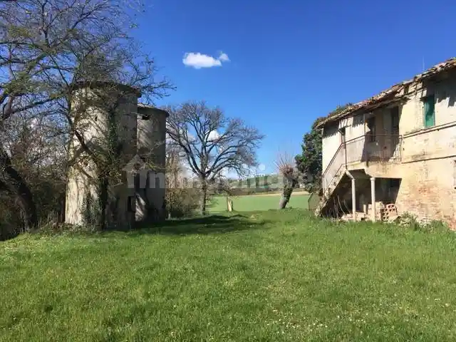 Rustico - Casale in vendita a Montefano