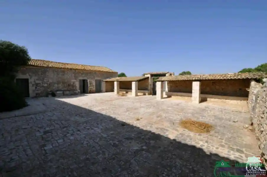 Rustico - Casale in vendita a Ragusa