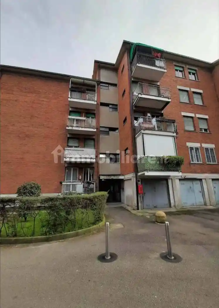 Appartamento all'asta via Santuario del Sacro Cuore 3, Milano - foto 2