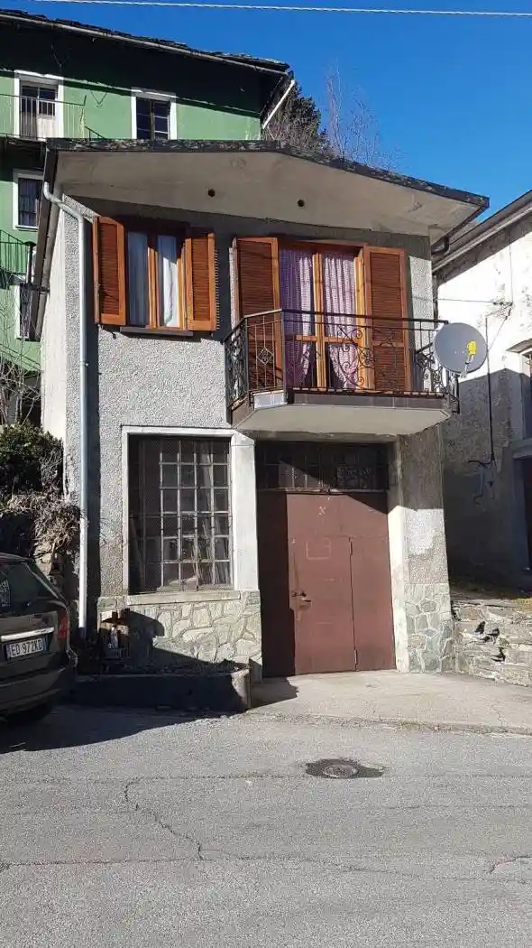 Casa indipendente in vendita a Valvarrone