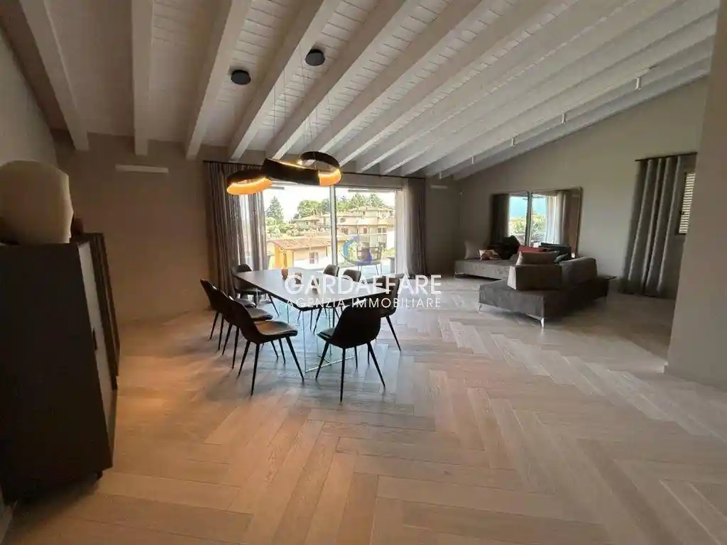 Villa in vendita a Polpenazze del Garda