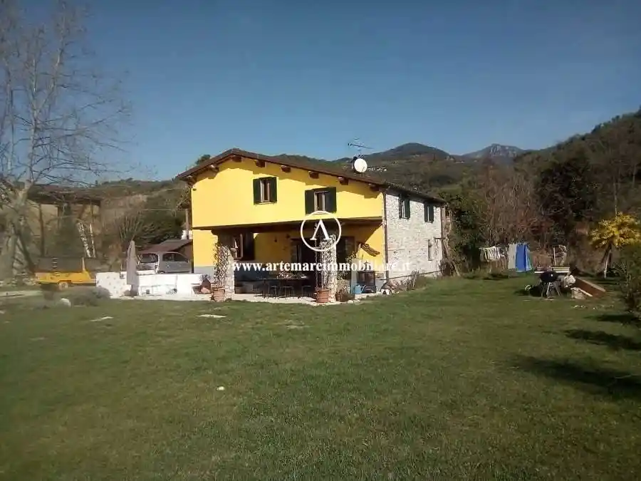 Villa in vendita a Pietrasanta