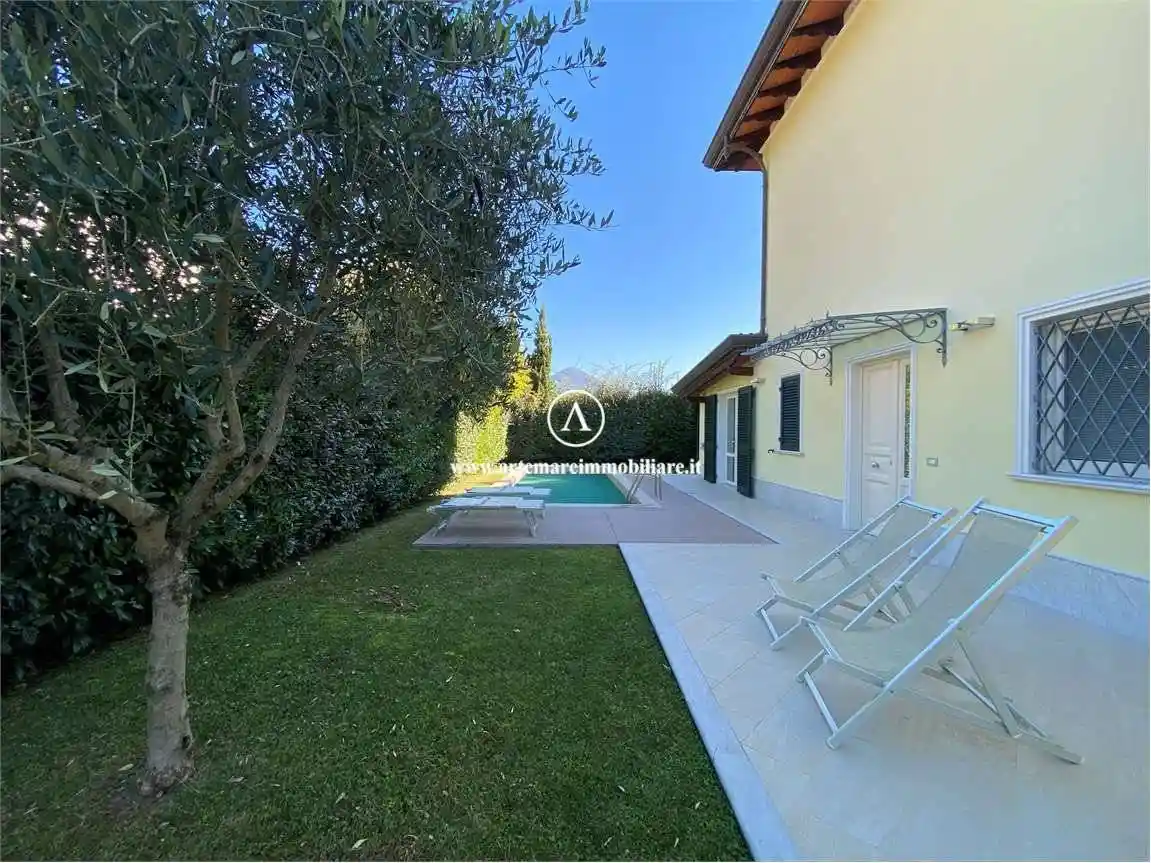 Villa in affitto a Pietrasanta