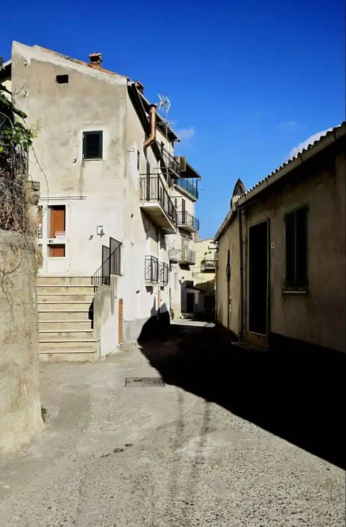 Villa unifamiliare via Gabriele D'Annunzio 3, Centro, Crosia - foto 2