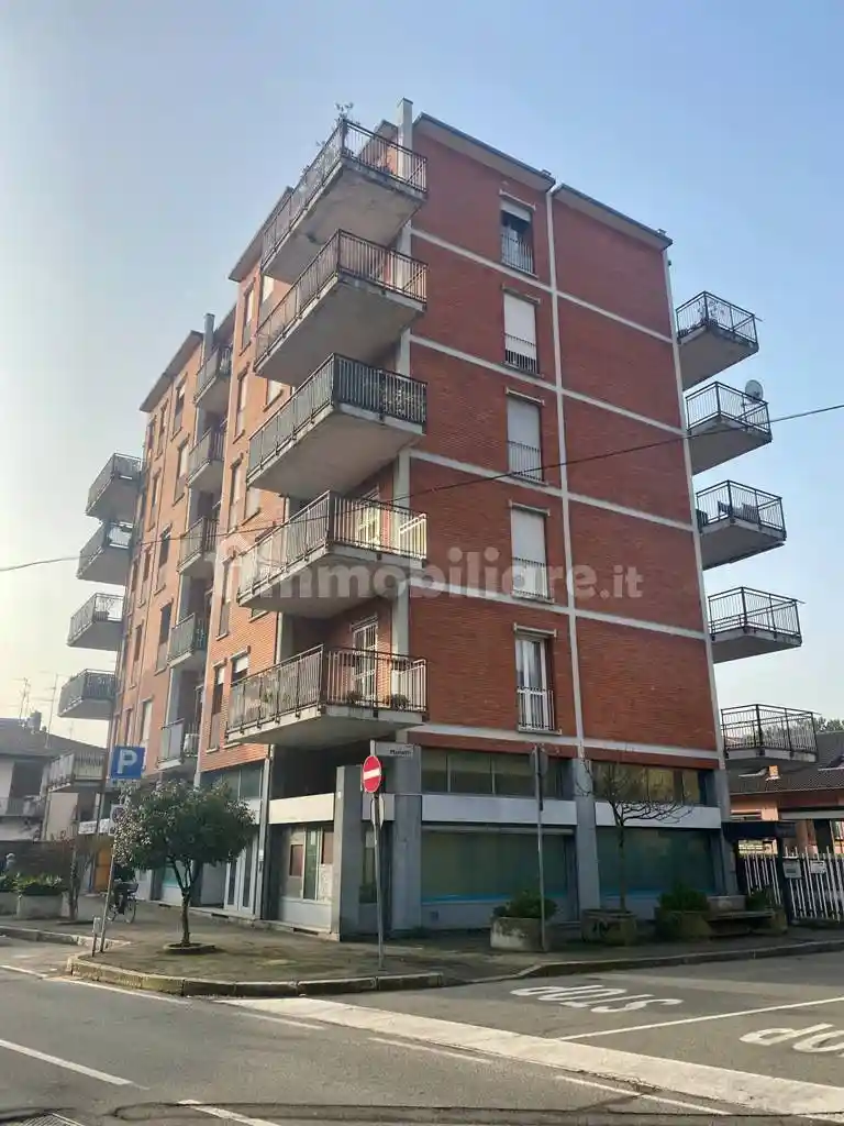 Appartamento in vendita a Bareggio