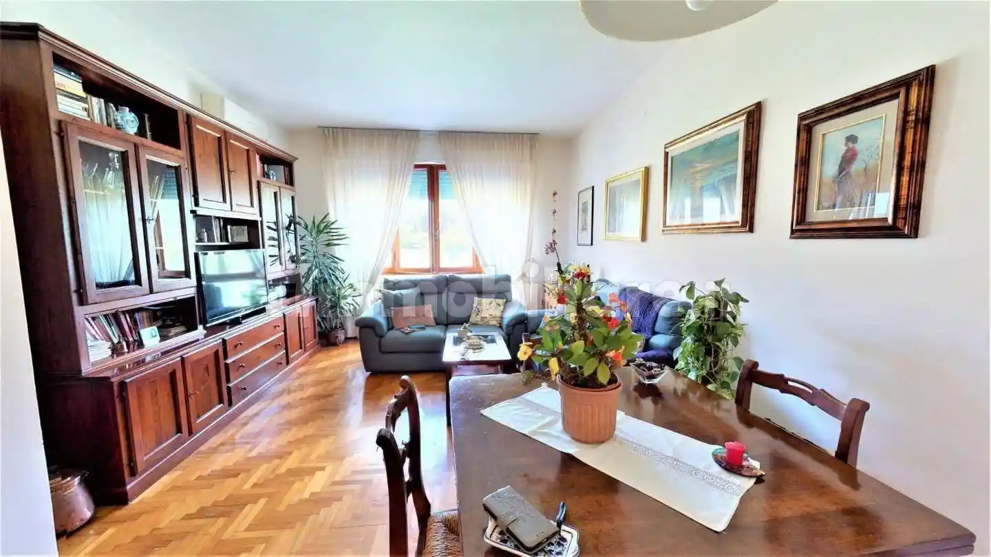 Villa in vendita a Novi di Modena