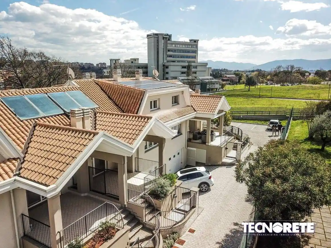 Villetta a schiera in vendita a Frosinone