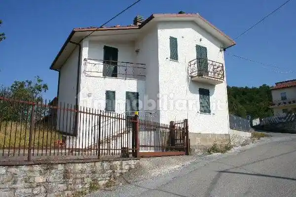 Casa indipendente in vendita a Maiolo