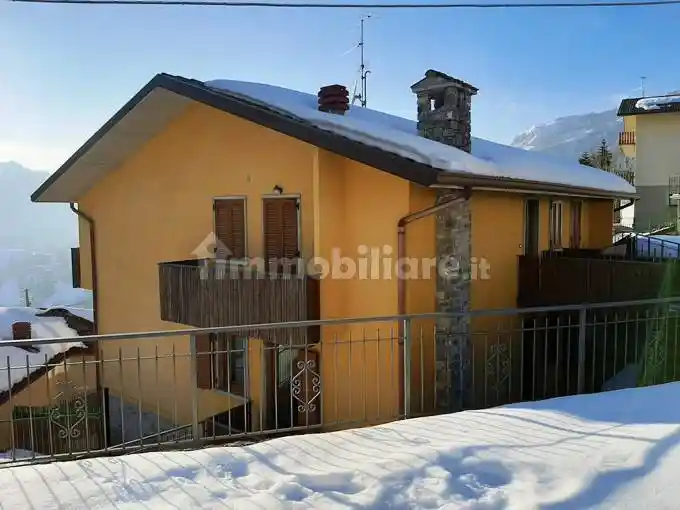 Appartamento in vendita a Oltre il Colle