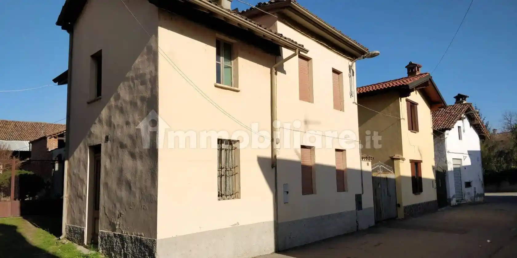 Casa indipendente in vendita a Dorno