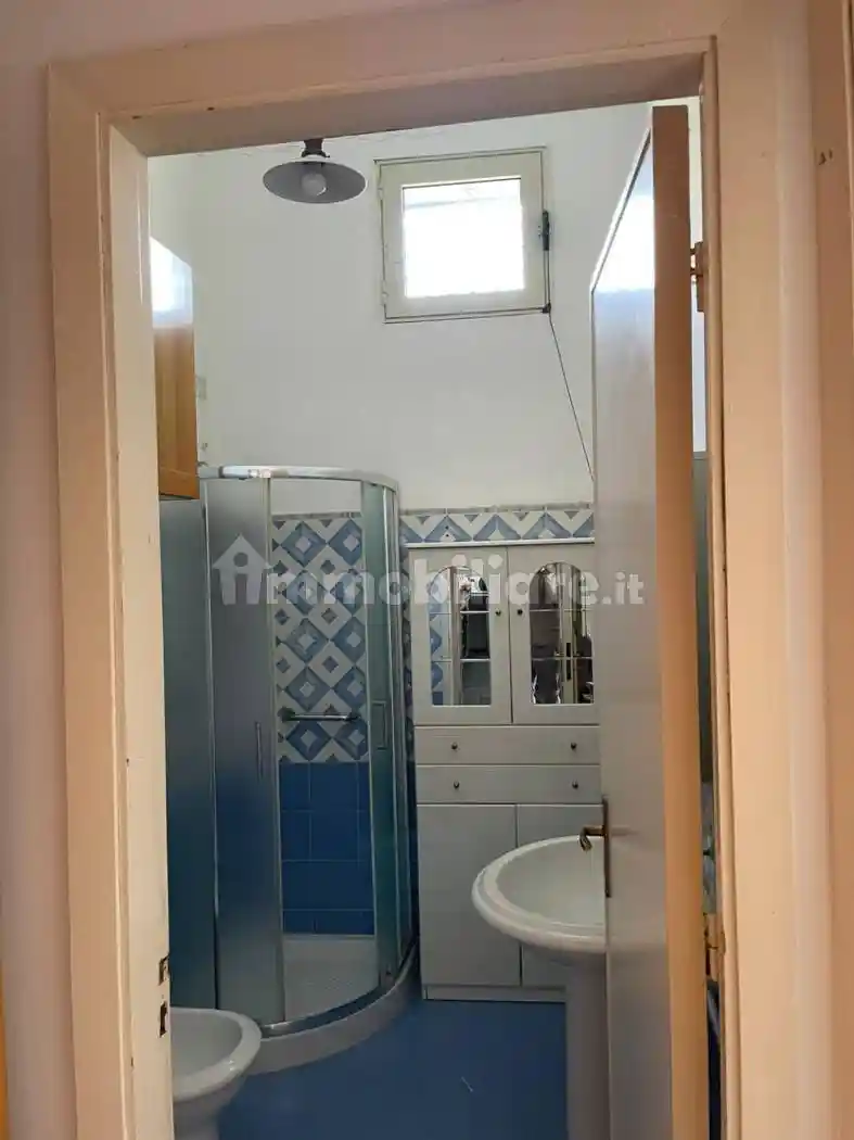 Villa in vendita a Santa Marina Salina