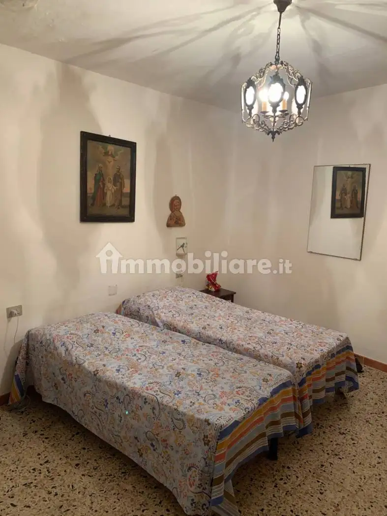 Quadrilocale via  Muroni 2, Chiaramonti - foto 2