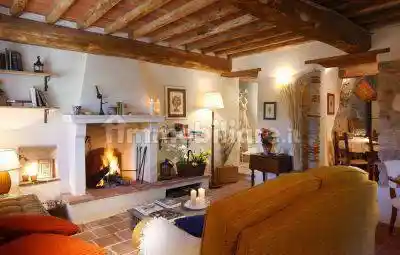 Rustico - Casale in vendita a Camaiore