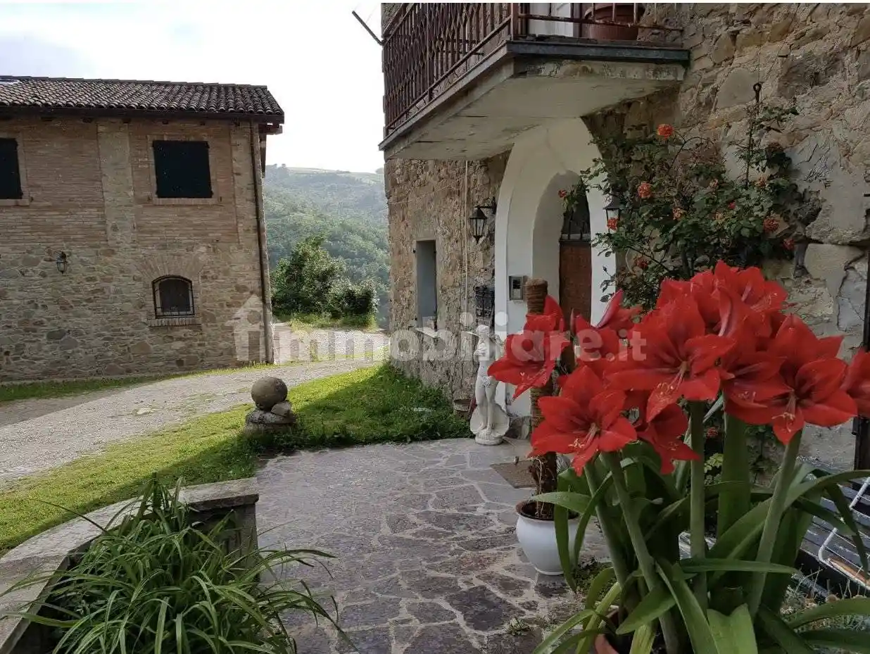 Rustico - Casale in vendita a Monte San Pietro