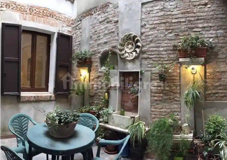 Appartamento in vendita a Ferrara