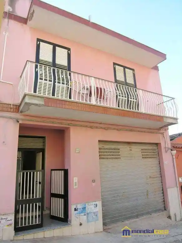 Casa indipendente in vendita a Pachino