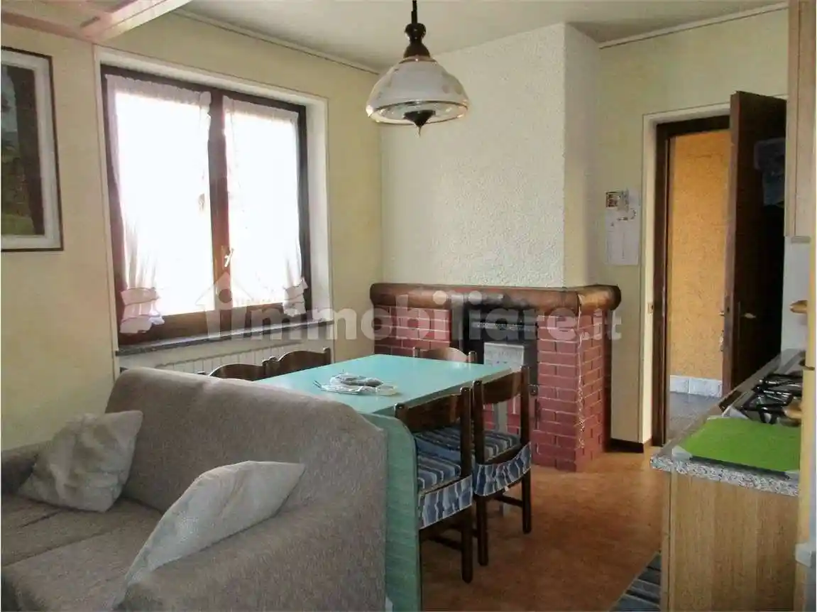 Appartamento in vendita a Sant'Omobono Terme