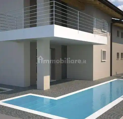 Villa in vendita a Desenzano del Garda