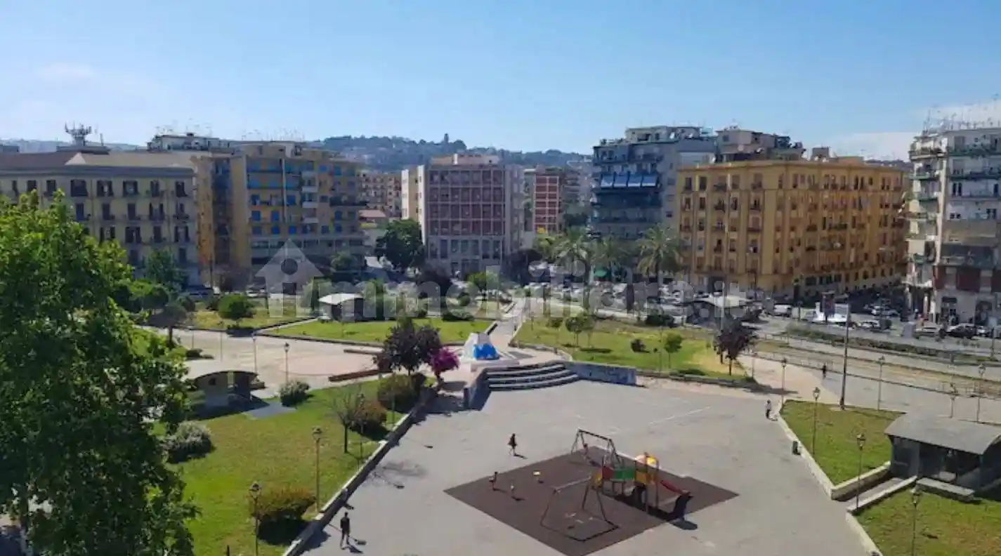 Appartamento in affitto a Napoli