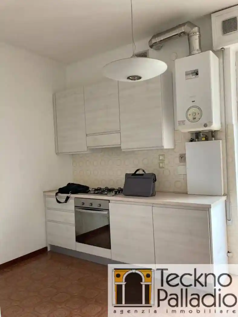 Appartamento ottimo stato, terzo piano, Stadio - Borgo Casale, Vicenza - foto 2