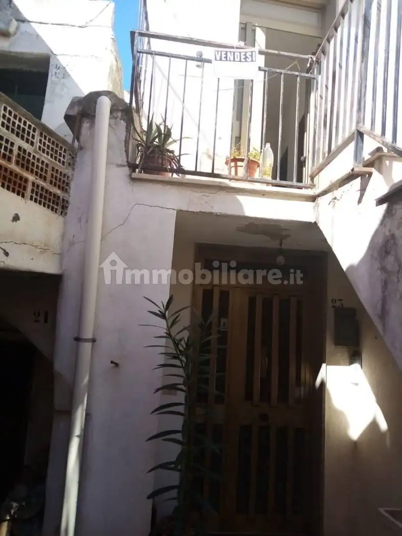 Palazzo - Edificio in vendita a Trebisacce