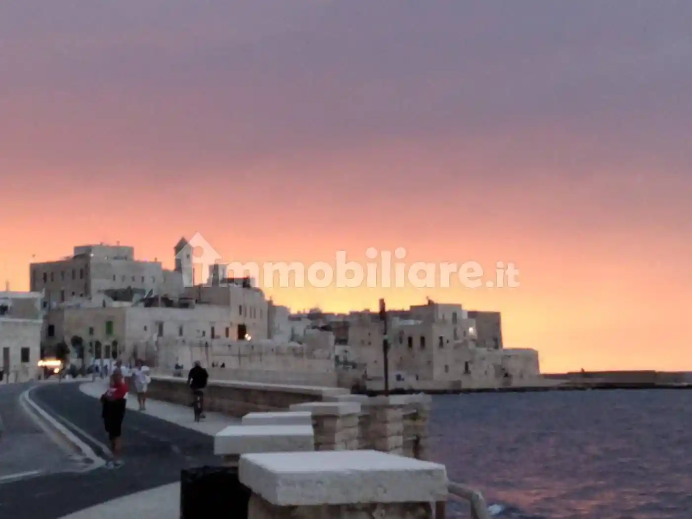Appartamento in affitto a Giovinazzo