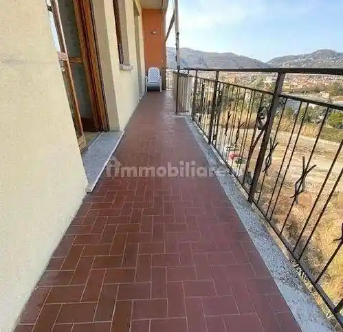 Appartamento in vendita a Sarzana