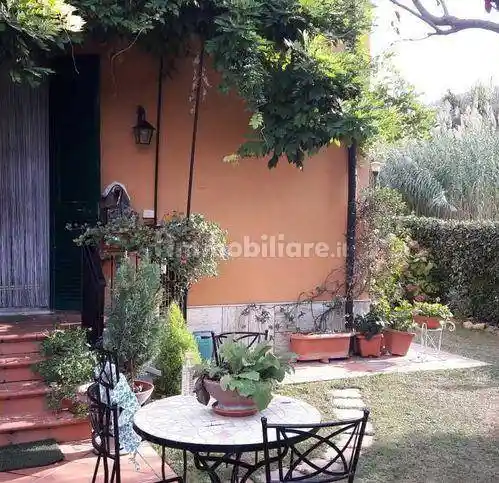 Villa in vendita a Ameglia