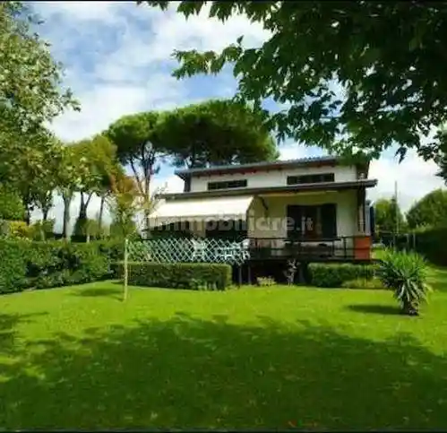 Villa in vendita a Ameglia