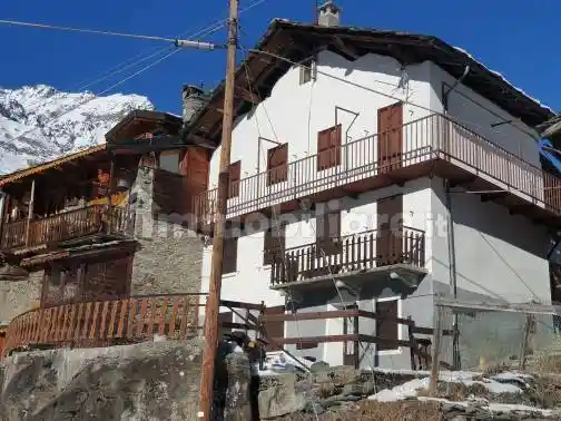 Rustico - Casale in vendita a Valtournenche