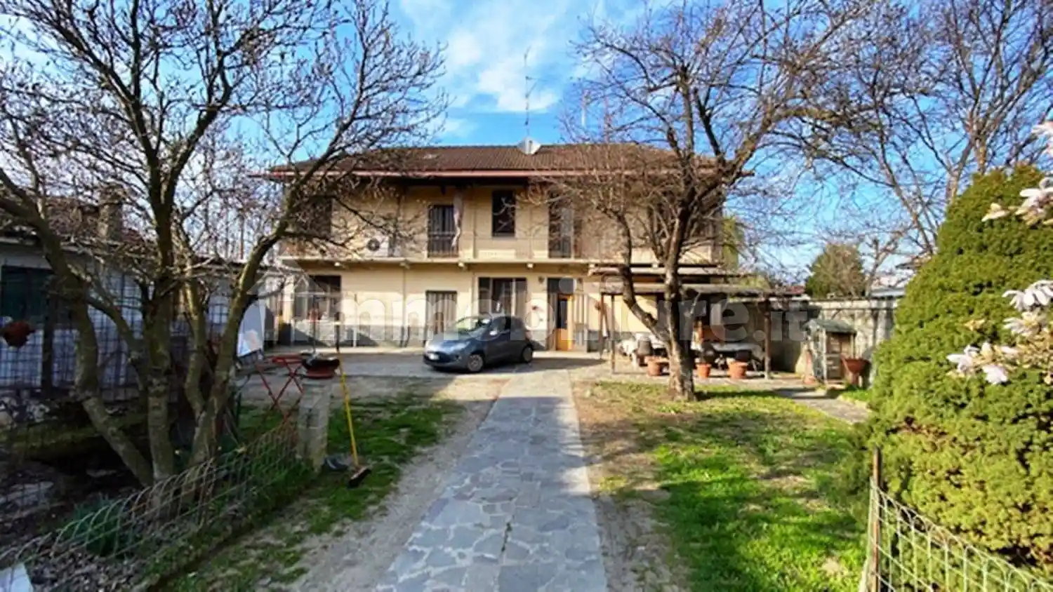 Casa indipendente in vendita a Mortara