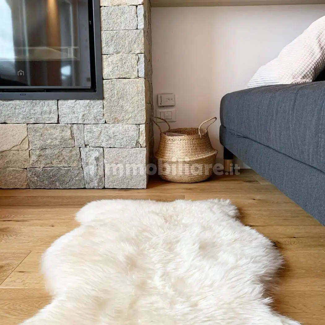 Mansarda via Valeriana in San Pietro 34, Corteno Golgi