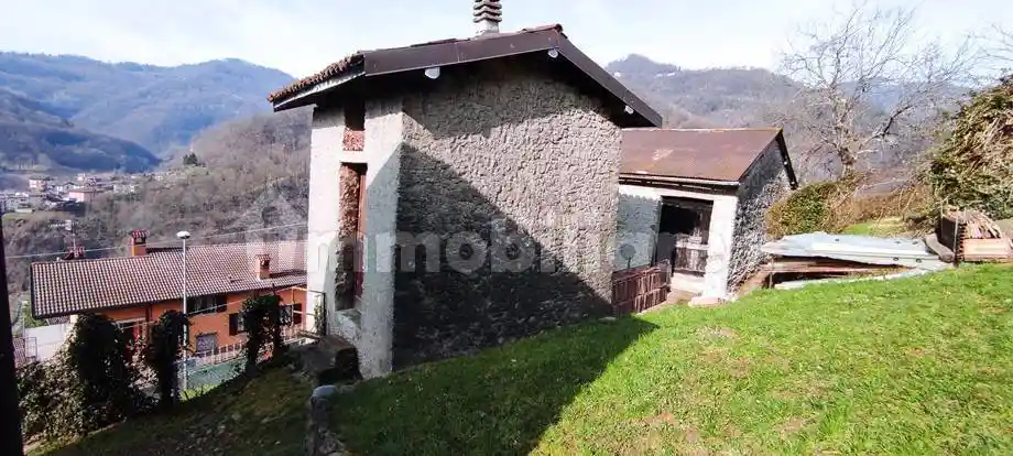 Rustico - Casale in vendita a Val Brembilla