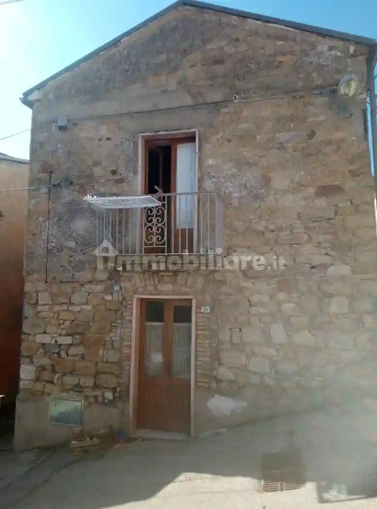 Terratetto unifamiliare via Forno Vecchio 21, Centro, Anzano di Puglia - foto 4