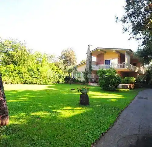 Villa in vendita a Pietrasanta