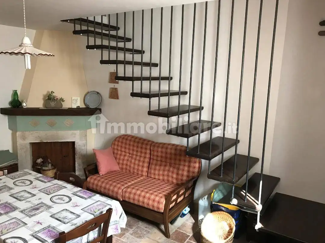 Bilocale via Roma, Castelvecchio Calvisio - foto 4