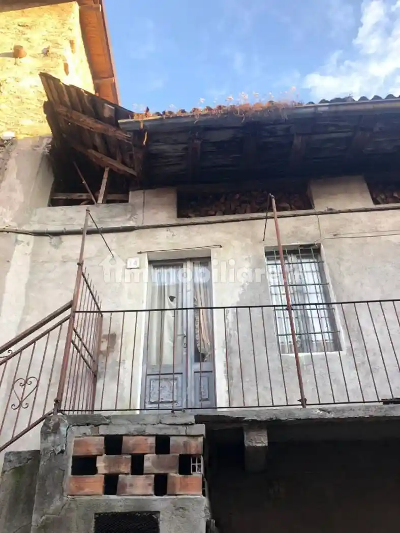 Palazzo - Edificio in vendita a Bienno