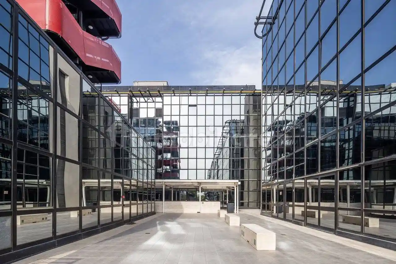 Palazzo - Edificio in Affitto - foto 3