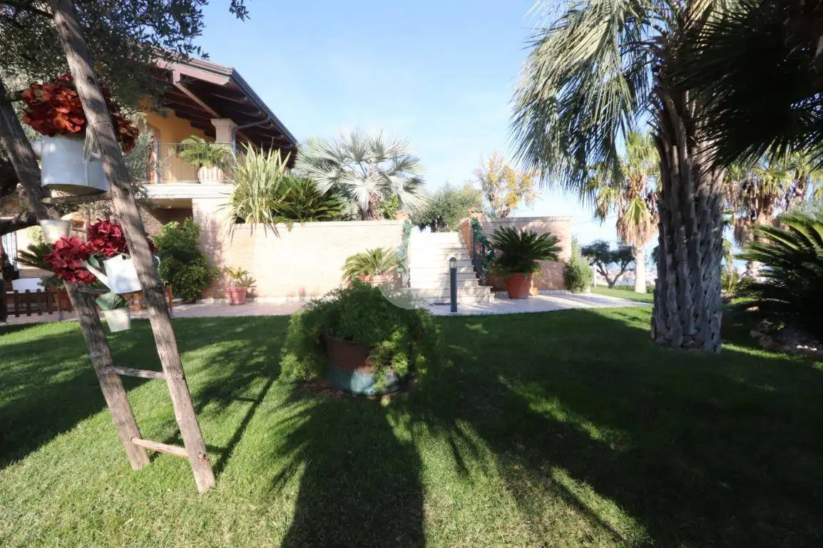 Villa in vendita a Tortoreto