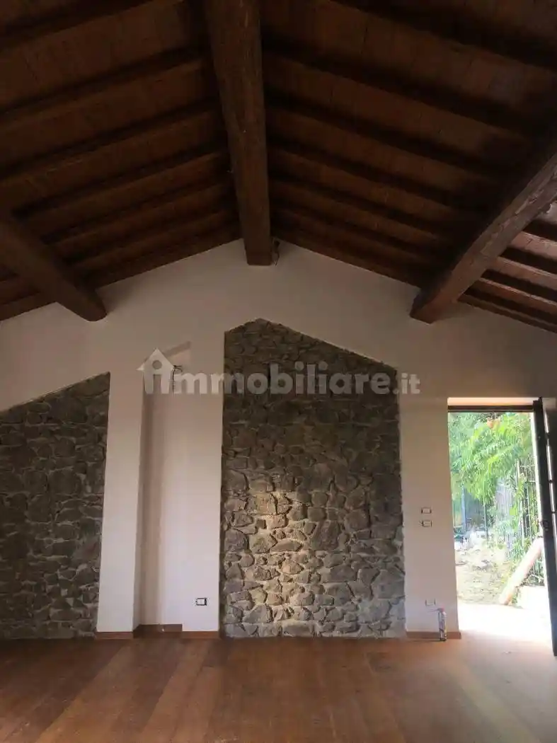 Rustico - Casale in vendita a Ronciglione