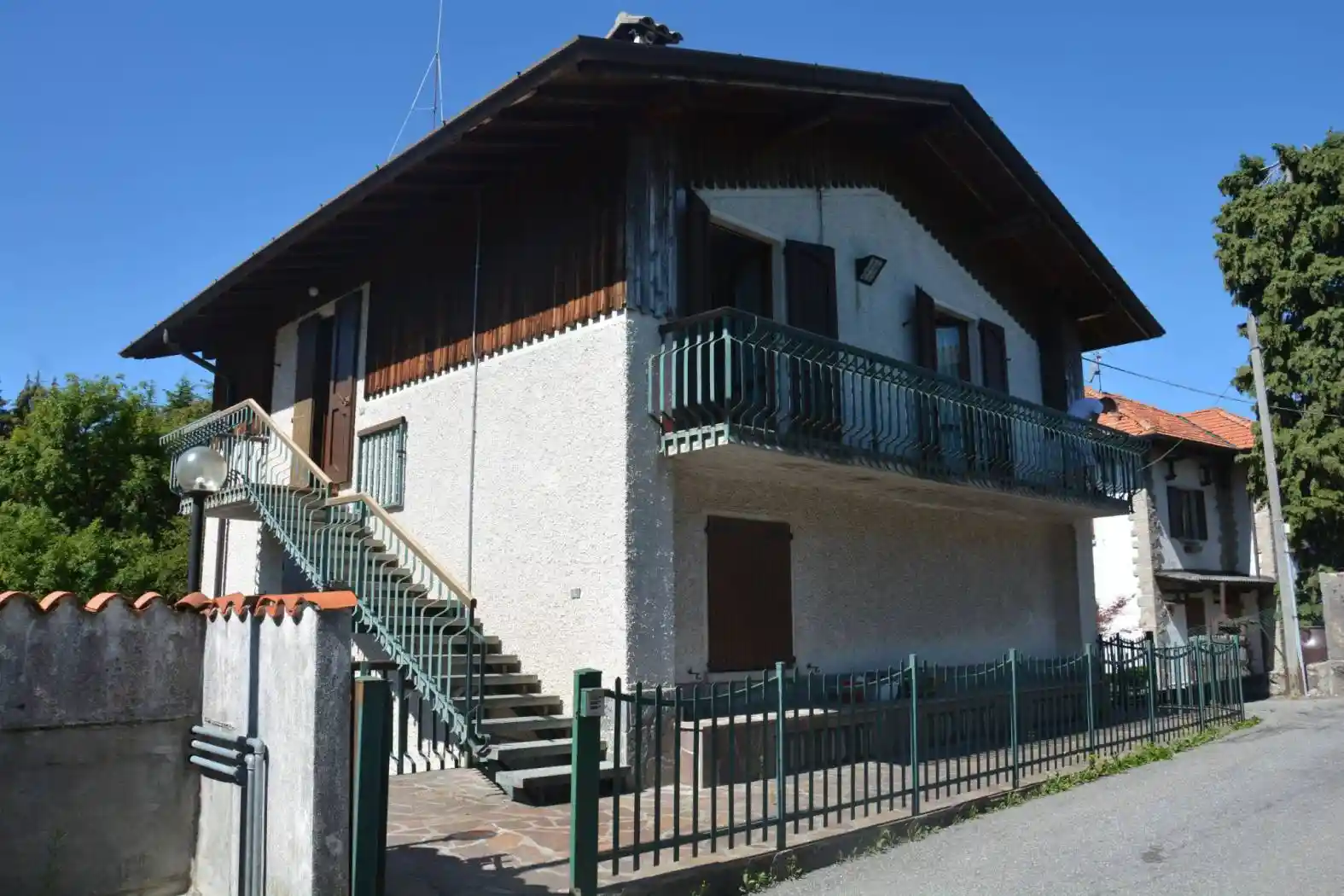 Appartamento in vendita a Selvino