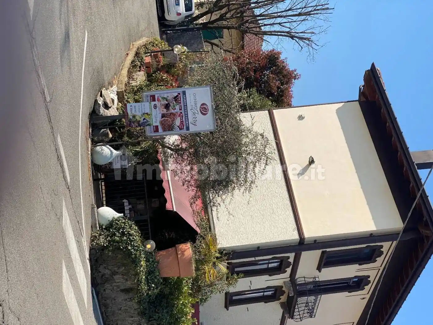 Villa in vendita a Cadrezzate con Osmate