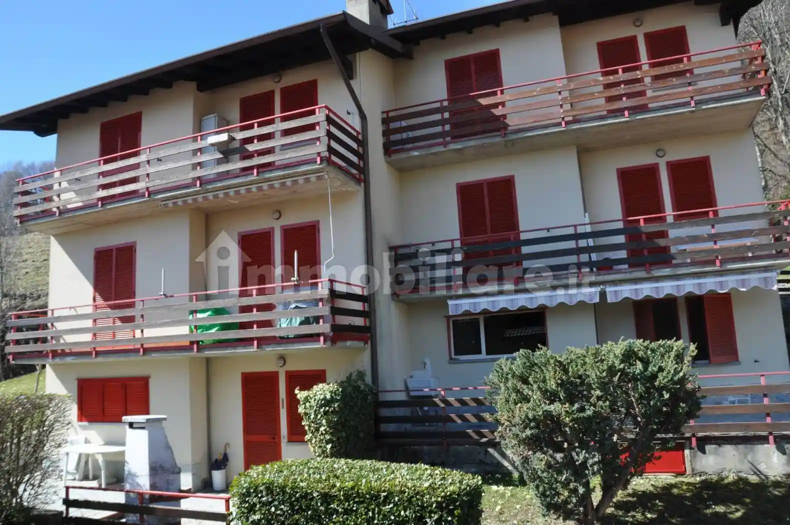 Appartamento in vendita a Selvino